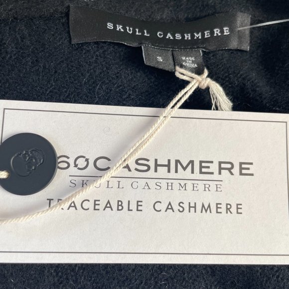 Black Lightening Bolt Cashmere Cardigan from 360 Cashmere - Picture 7 of 8